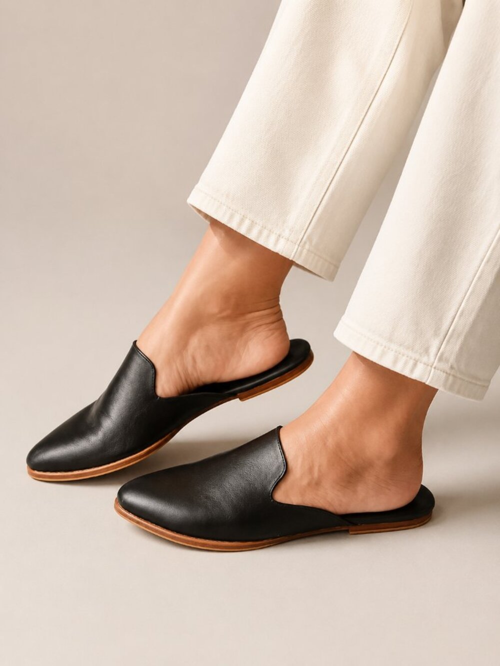 LIBERTE The Modern Mule‎ - Black